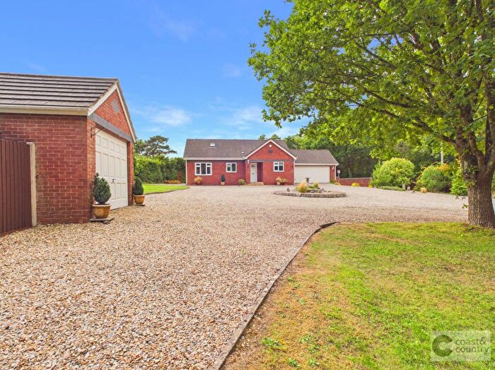 4 Bedroom Detached Bungalow For Sale In Exeter Cross, Liverton, TQ12