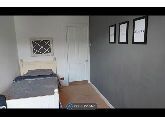 4 Bedroom Semi-Detached House To Rent In Sude Hill, New Mill, Holmfirth, HD9