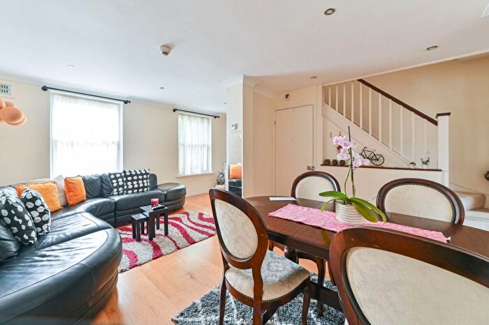 3 Bedroom Semi-Detached House For Sale In Warner Road, Camberwell, London, SE5