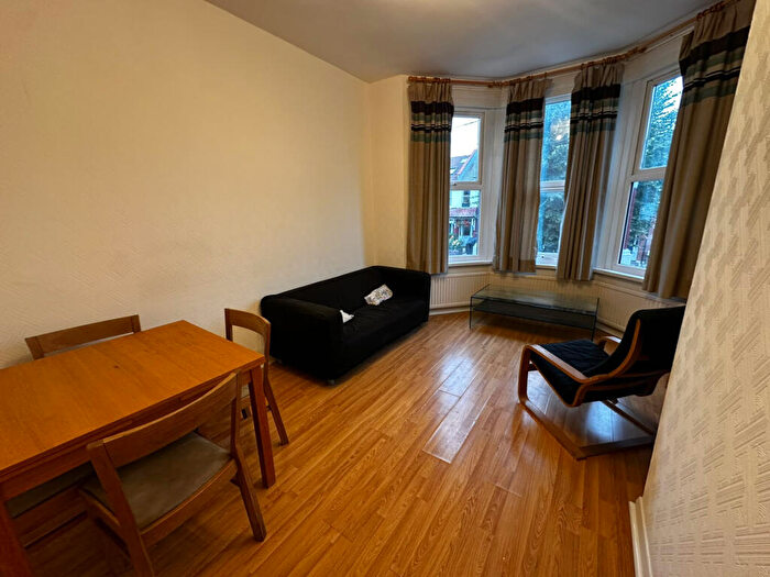 1 Bedroom Terraced House To Rent In Bed Flat, Radcliffe Road, London, N21