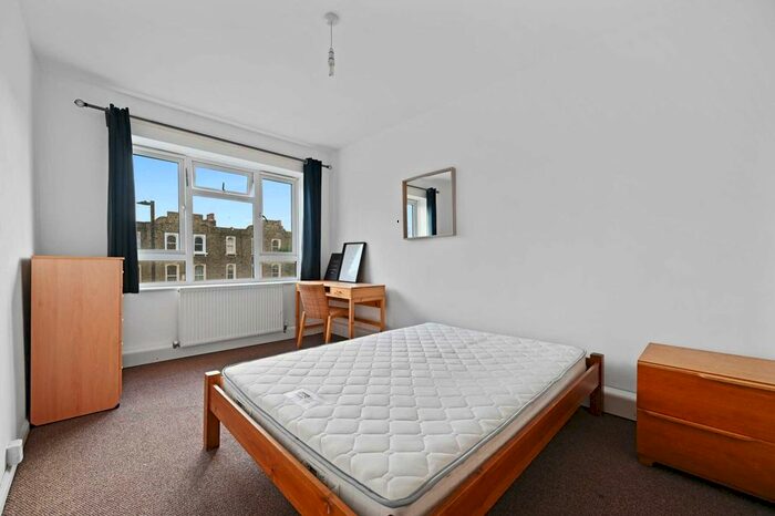 3 Bedroom Flat To Rent In Arlington House, Tunis Road, London, W12