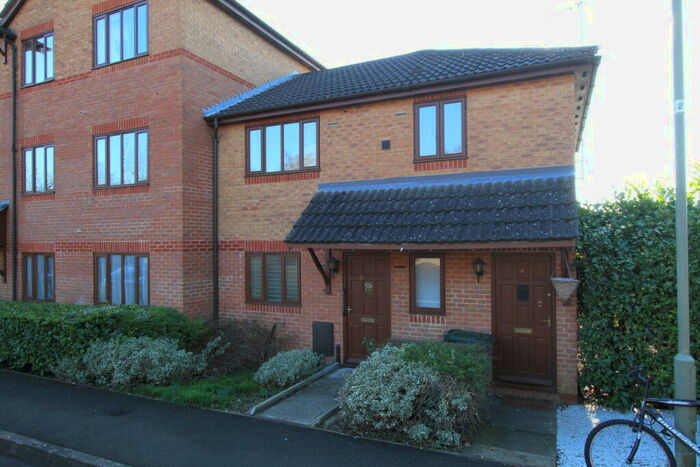 1 Bedroom Apartment To Rent In Parklands, Banbury, Oxon, OX16