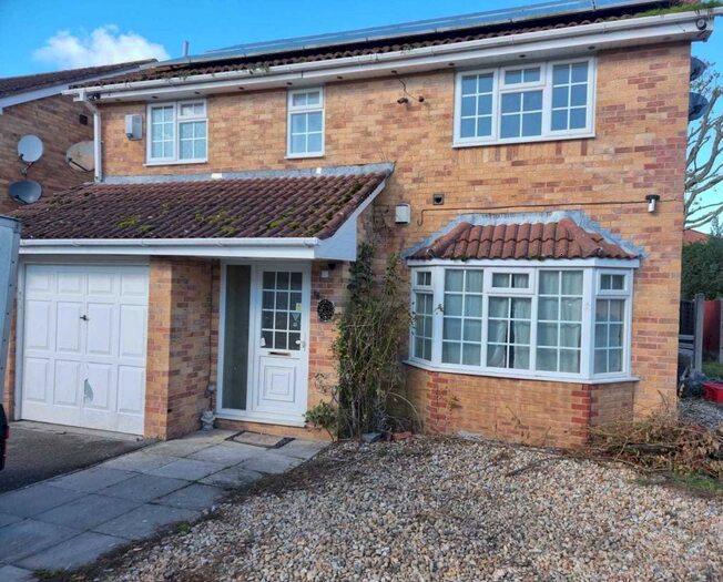 4 Bedroom House To Rent In Anvil Close, Waterlooville, Hampshire, PO7