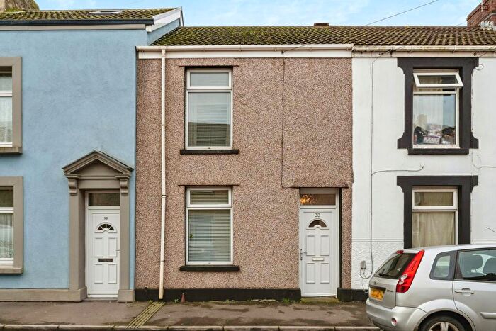3 Bedroom Terraced House For Sale In Argyle Street, Swansea, SA1