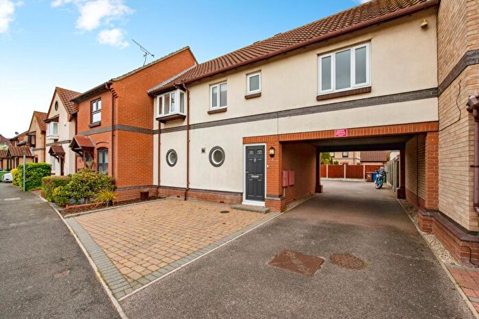 2 Bedroom House For Sale In Bruces Wharf Road, Grays, Essex, RM17