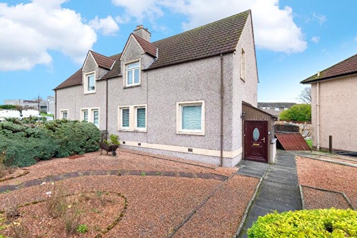 3 Bedroom Semi Detached House For Sale In Westburn Avenue, Cowdenbeath, Fife, KY4