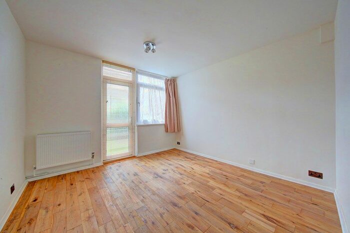 1 Bedroom Maisonette To Rent In Balham New Road, Balham SW12