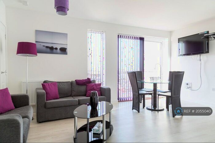 2 Bedroom Penthouse To Rent In Spring Drive, Trumpington, Cambridge, CB2