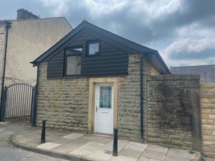2 Bedroom Detached House To Rent In Pitville Street, Darwen, BB3