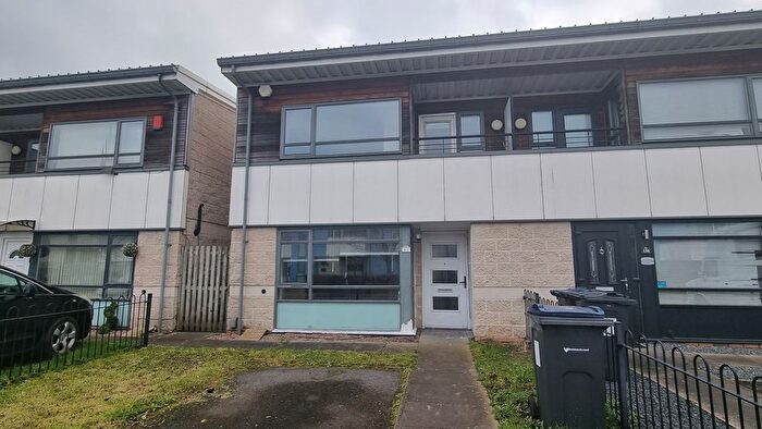 4 Bedroom Semi-Detached House To Rent In Javelin Avenue, Birmingham, B35