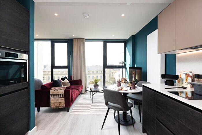 Studio To Rent In Holland Street, Glasgow, G2