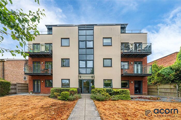 2 Bedroom Flat For Sale In The Heights, Eastbury Road, Bushey, Hertfordshire, WD19