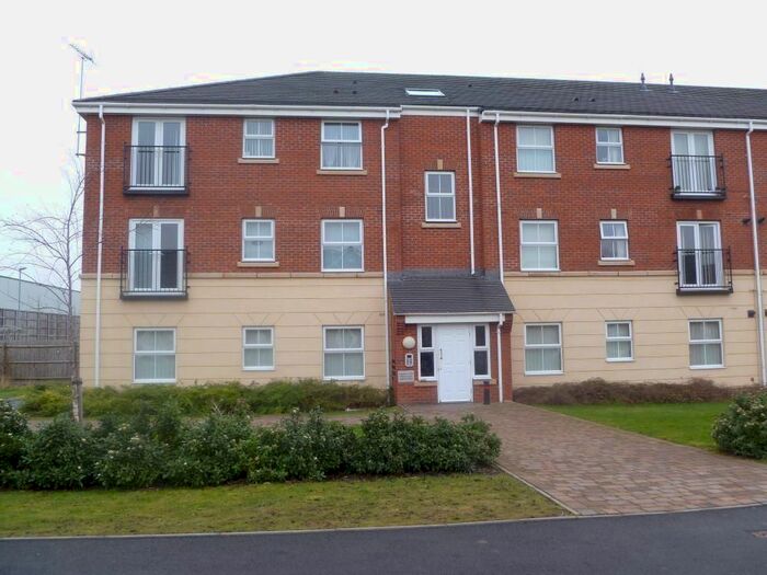 2 Bedroom Flat To Rent In Blakely Court, Daimler Green, Coventry, CV6