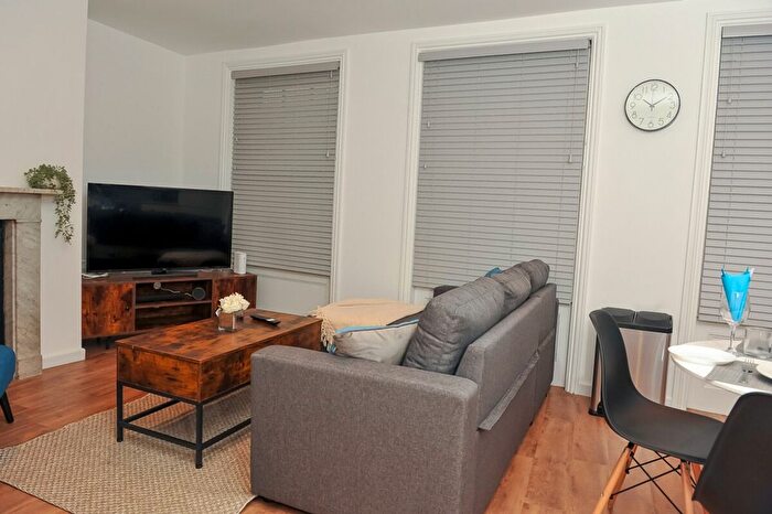 1 Bedroom Flat To Rent In Reading, RG1