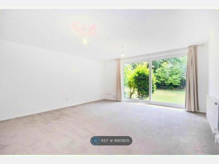 1 Bedroom Flat To Rent In Turner Road, Hornchurch, RM12