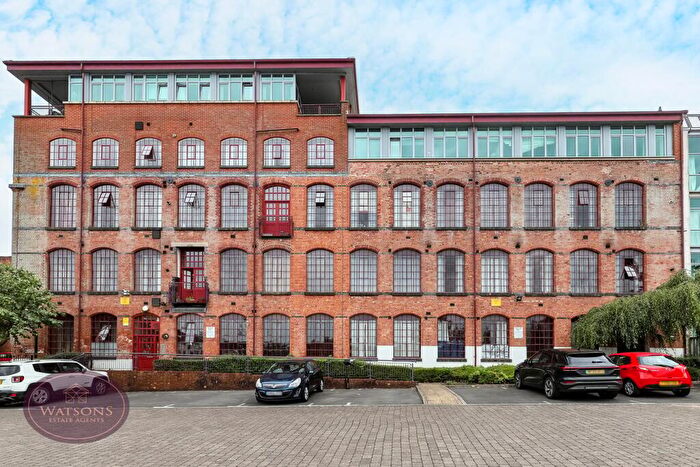 2 Bedroom Flat For Sale In Portland Road, Nottingham, NG7
