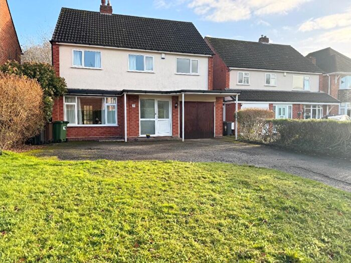 3 Bedroom Detached House To Rent In Nebsworth Close, B90