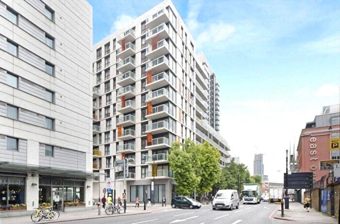 2 Bedroom Apartment To Rent In Kensington Apartments, Aldgate East, London, E1