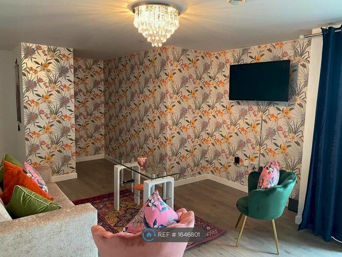 2 Bedroom Flat To Rent In Broadway, Peterborough, PE1