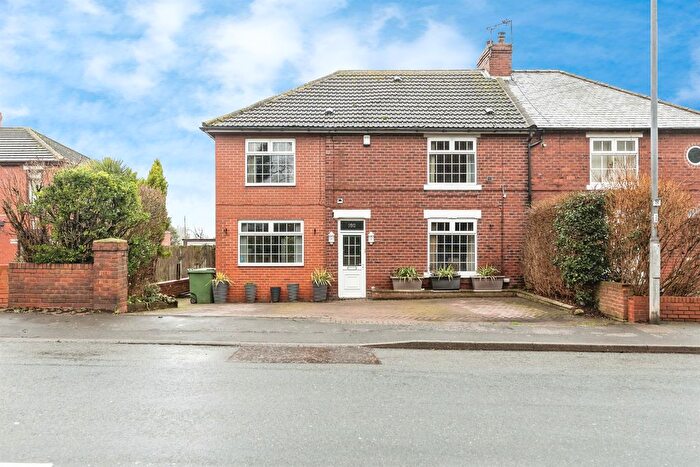 4 Bedroom Semi Detached House For Sale In Barnsley Road, Hemsworth, Pontefract, WF9