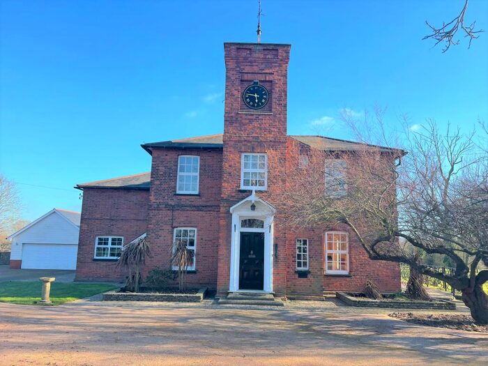 6 Bedroom Detached House To Rent In School Lane, North Benfleet, Wickford, SS12