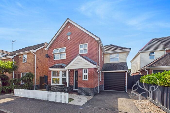 4 Bedroom Detached House For Sale In Sawkins Close, Langenhoe, CO5