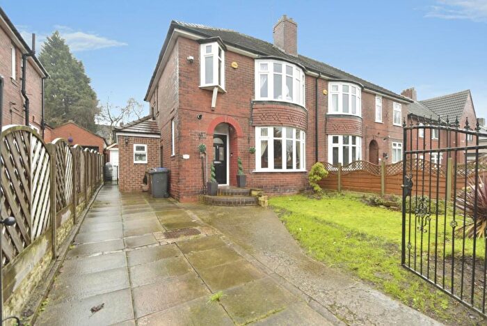 3 Bedroom Semi Detached House For Sale In Herries Road, Sheffield, South Yorkshire, S5