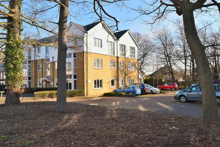 1 Bedroom Flat To Rent In Squirrels Close, Swanley, Kent BR8