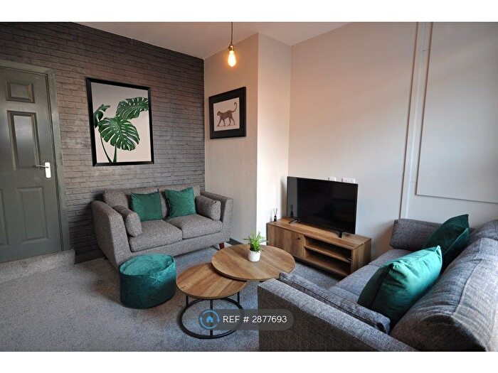 5 Bedroom Terraced House To Rent In Highfield Road, Leeds, LS13