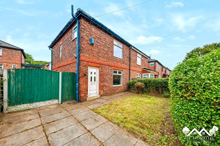 3 Bedroom Semi-Detached House For Sale In South Avenue, Prescot, L34