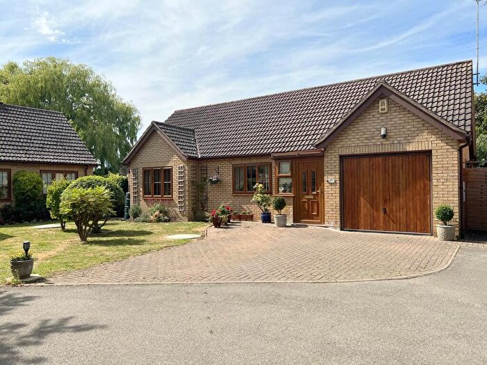 3 Bedroom Detached Bungalow For Sale In London Road, Chatteris, Cambs., PE16