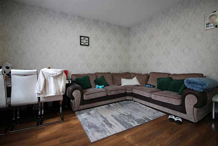 4 Bedroom House To Rent In Bayswater Row, Leeds, LS8