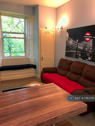 2 Bedroom Flat To Rent In Stewart Terrace, Edinburgh, EH11