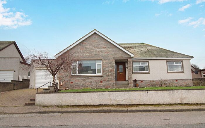 3 Bedroom Detached House For Sale In Dyce Crescent, Findochty, AB56