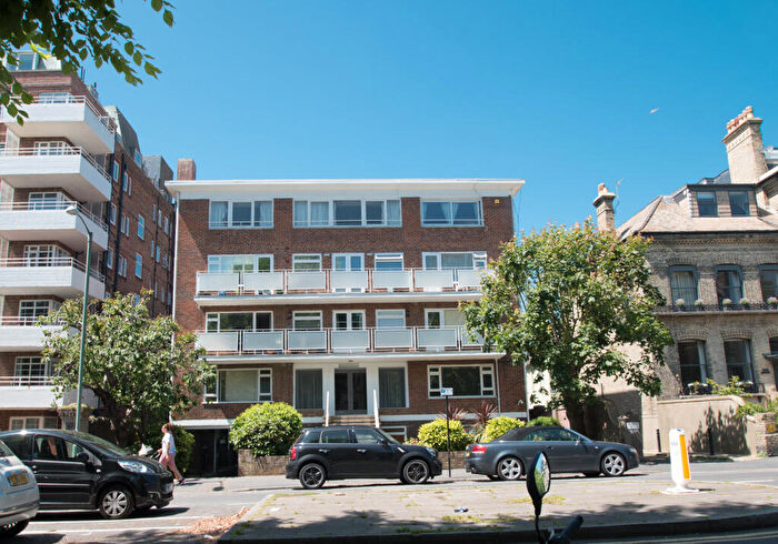 2 Bedroom Flat To Rent In Wilbury Road, Hove, BN3