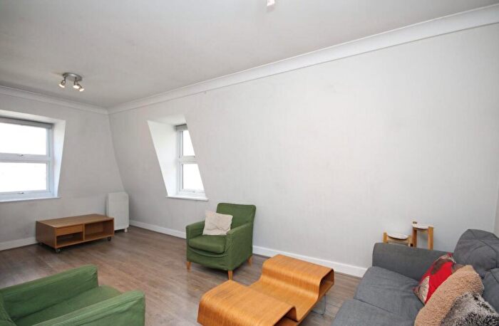 1 Bedroom Flat To Rent In Warden Road, Kentish Town, NW5