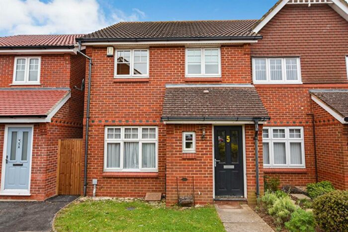 3 Bedroom Semi-Detached House To Rent In Norman Close, Epsom, KT18