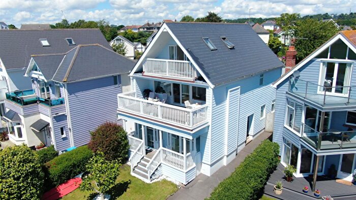 5 Bedroom Detached House For Sale In Whitecliff Road, Whitecliff, BH14