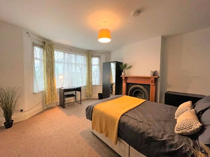 1 Bedroom House To Rent In Kenmore Grove, Bristol, BS7