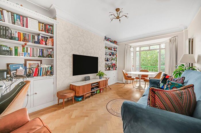 2 Bedroom Flat For Sale In Dorset House, Gloucester Place, London, NW1