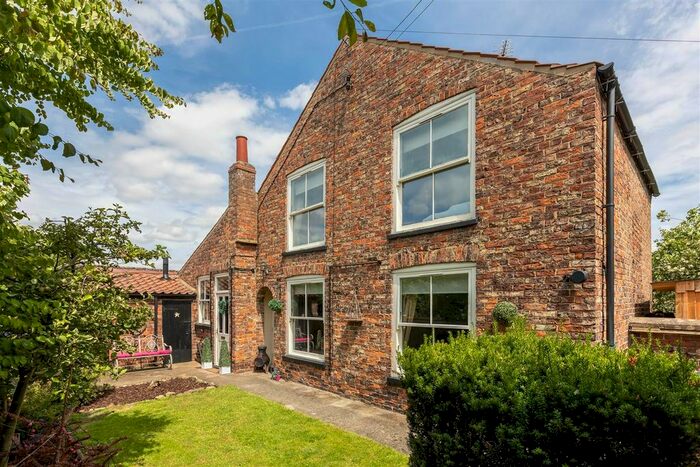 2 Bedroom Property For Sale In Barton Le Willows, York, YO60