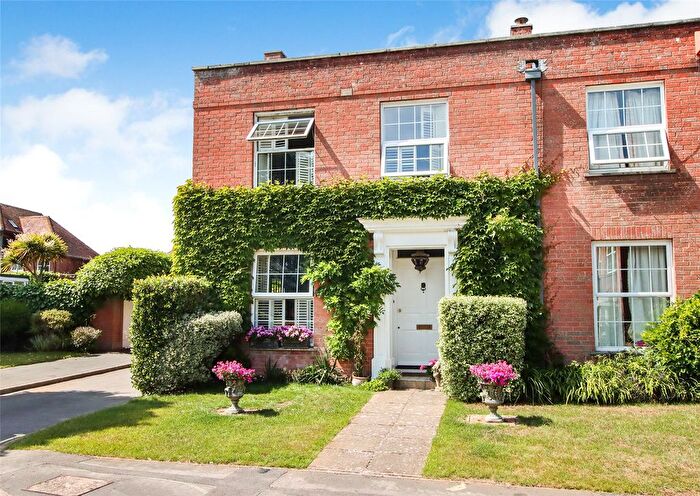 3 Bedroom End Terrace House For Sale In Wykeham Place, Lymington, Hampshire, SO41