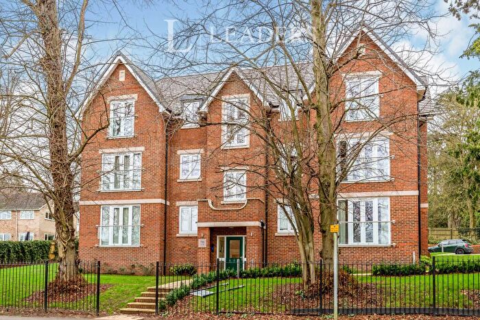 2 Bedroom Flat To Rent In Chandos Road, Buckingham, Buckinghamshire, MK18