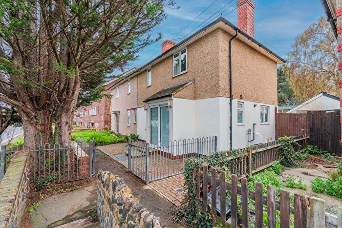 3 Bedroom Semi-Detached House For Sale In Crayford Road, Crayford, Dartford, Bexley, DA1