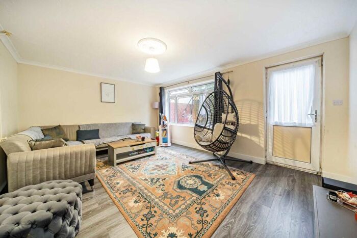 3 Bedroom Terraced House To Rent In Pulford Road, London, N15