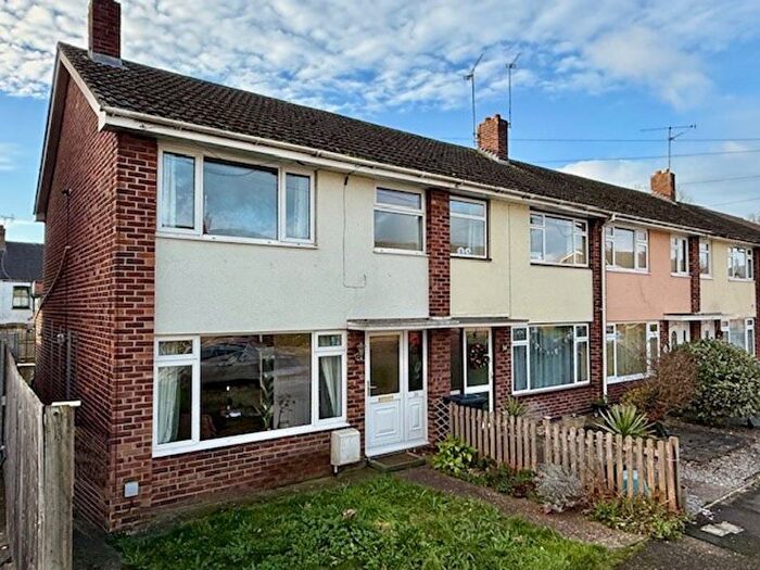3 Bedroom End Of Terrace House To Rent In Spencer Avenue, Taunton, TA2