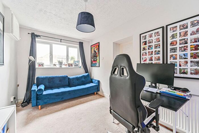 3 Bedroom Detached House For Sale In Kemble Road, Forest Hill, London, SE23