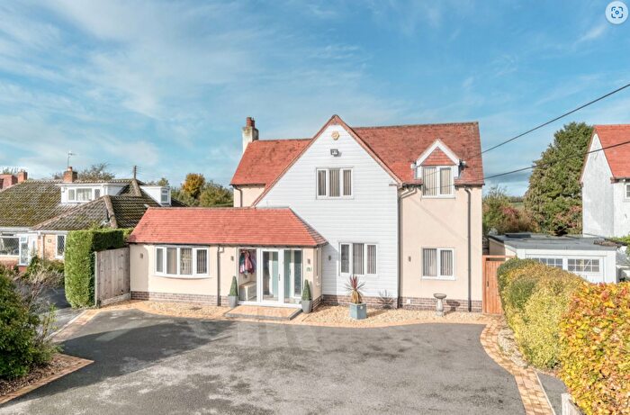 4 Bedroom Detached House For Sale In Rock Hill, Bromsgrove, B61