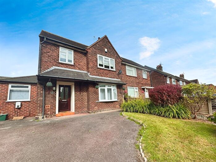 3 Bedroom Semi-Detached House To Rent In Cauldon Avenue, Newcastle, ST5