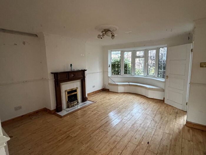 3 Bedroom Terraced House For Sale In Malvern Road, Cambridge, Cambridgeshire, CB1